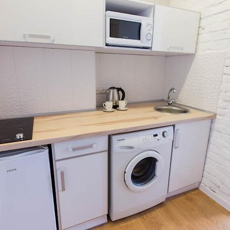 Cozy Apartment Beside Metro Yaroslava Mudroho, Universytet - Chernyshevska Str 95-6 Jarkov Exterior foto